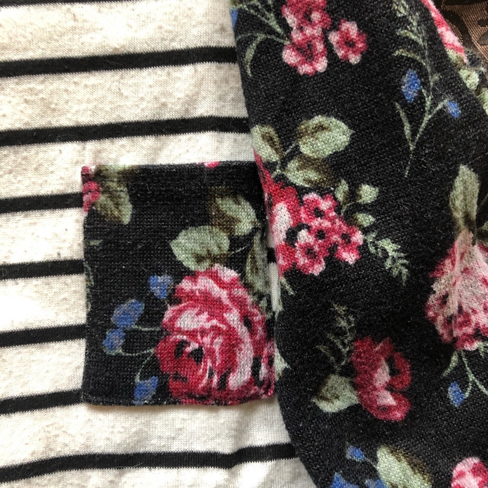 Tee - Picture 4 of 4